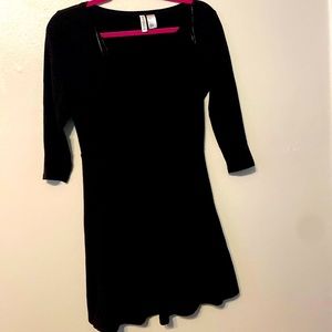 h&m basic black dress